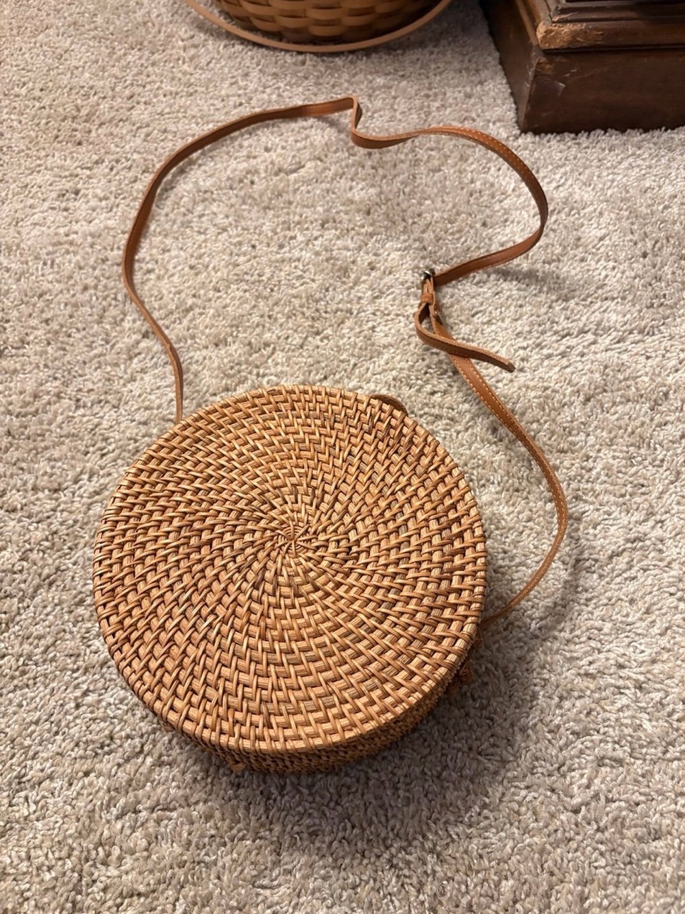 Round Woven Crossbody Bag in Tan
